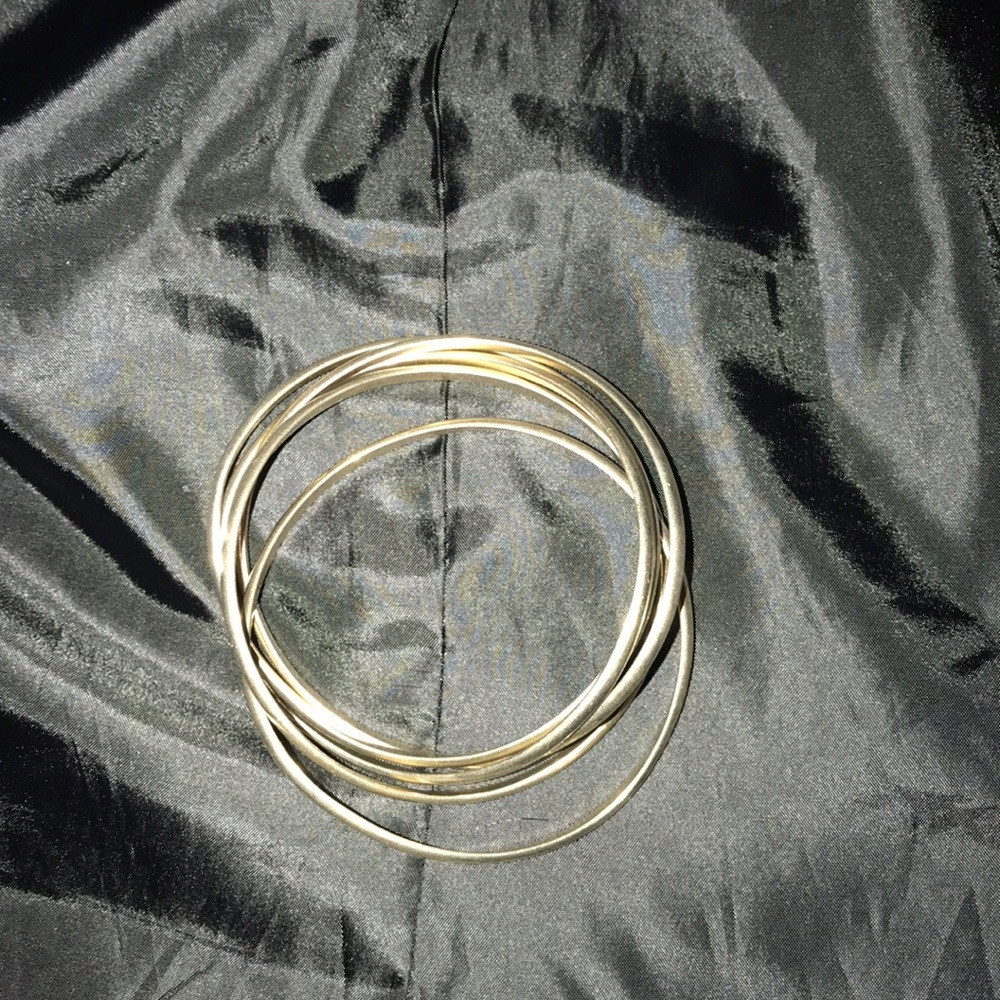 Gold toned bracelet